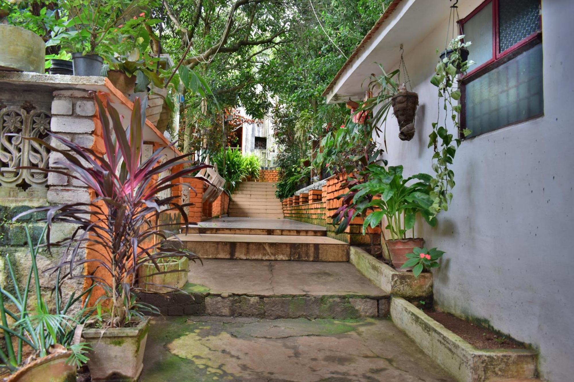 Silent Waters Resorts Yelagiri Ngoại thất bức ảnh
