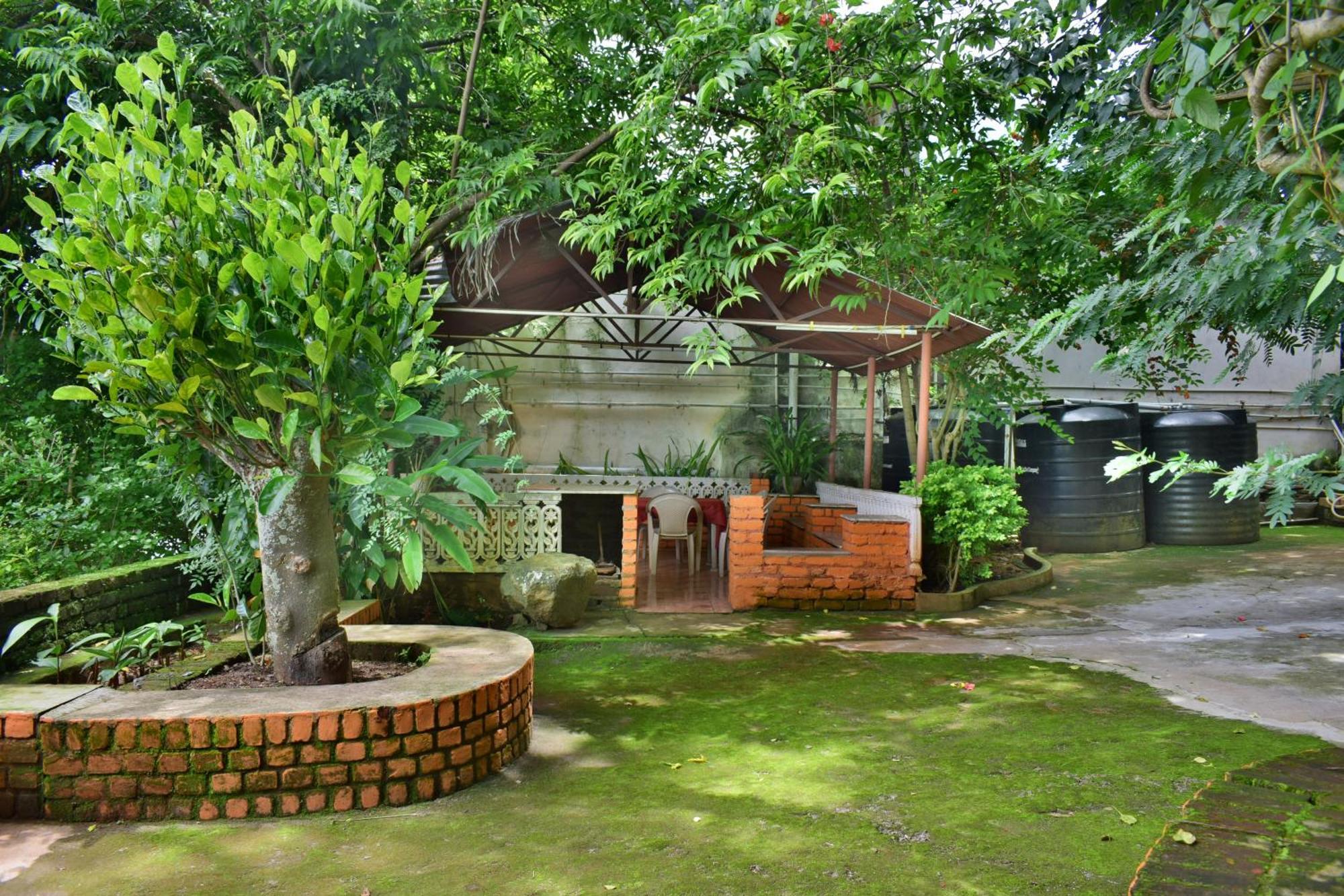 Silent Waters Resorts Yelagiri Ngoại thất bức ảnh