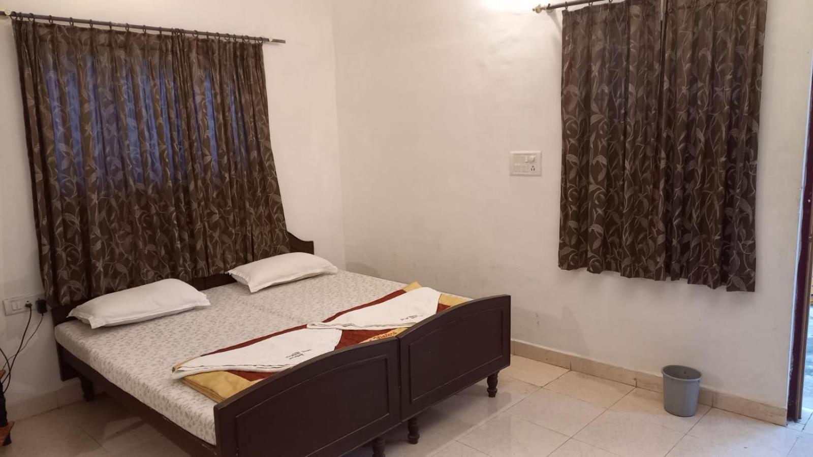 Silent Waters Resorts Yelagiri Ngoại thất bức ảnh