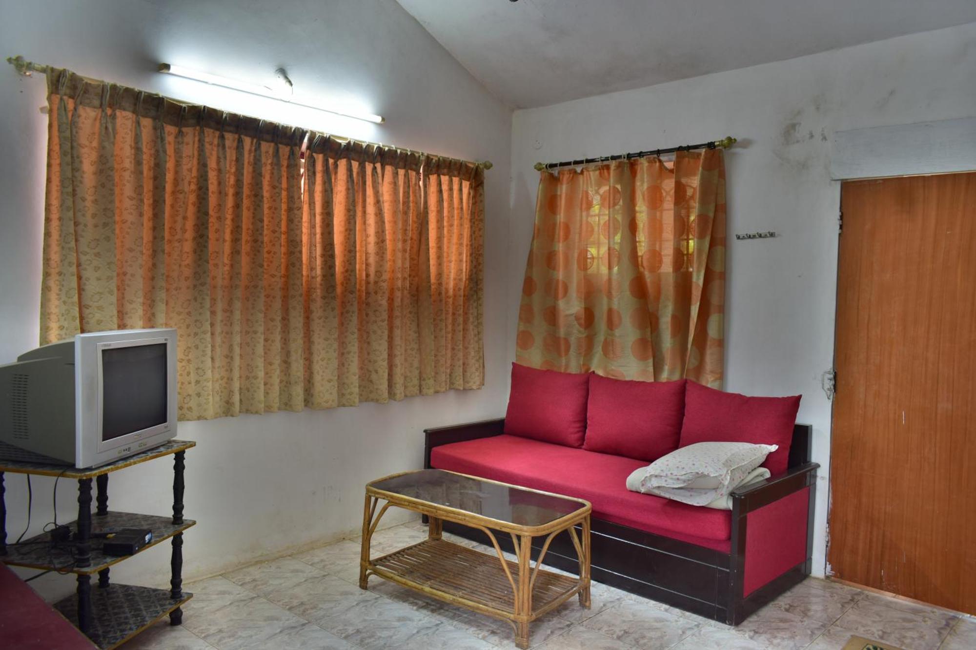 Silent Waters Resorts Yelagiri Ngoại thất bức ảnh